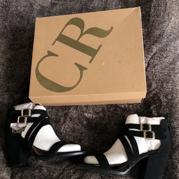 Heels - Picture 3 of 4